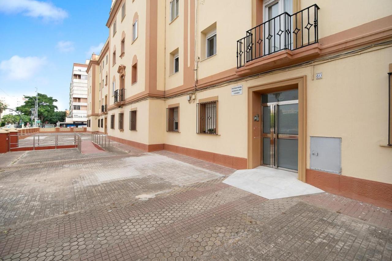 Grand Beachside Apartment - Cadix Extérieur photo